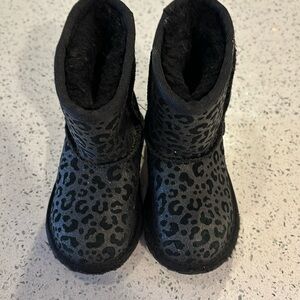 Toddler/Baby Black Uggs